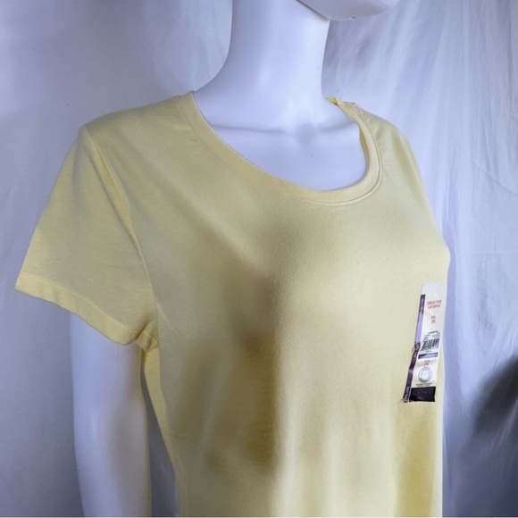 No Boundaries Light Yellow Basic Short Sleeve Tee - Picture 2 of 7
